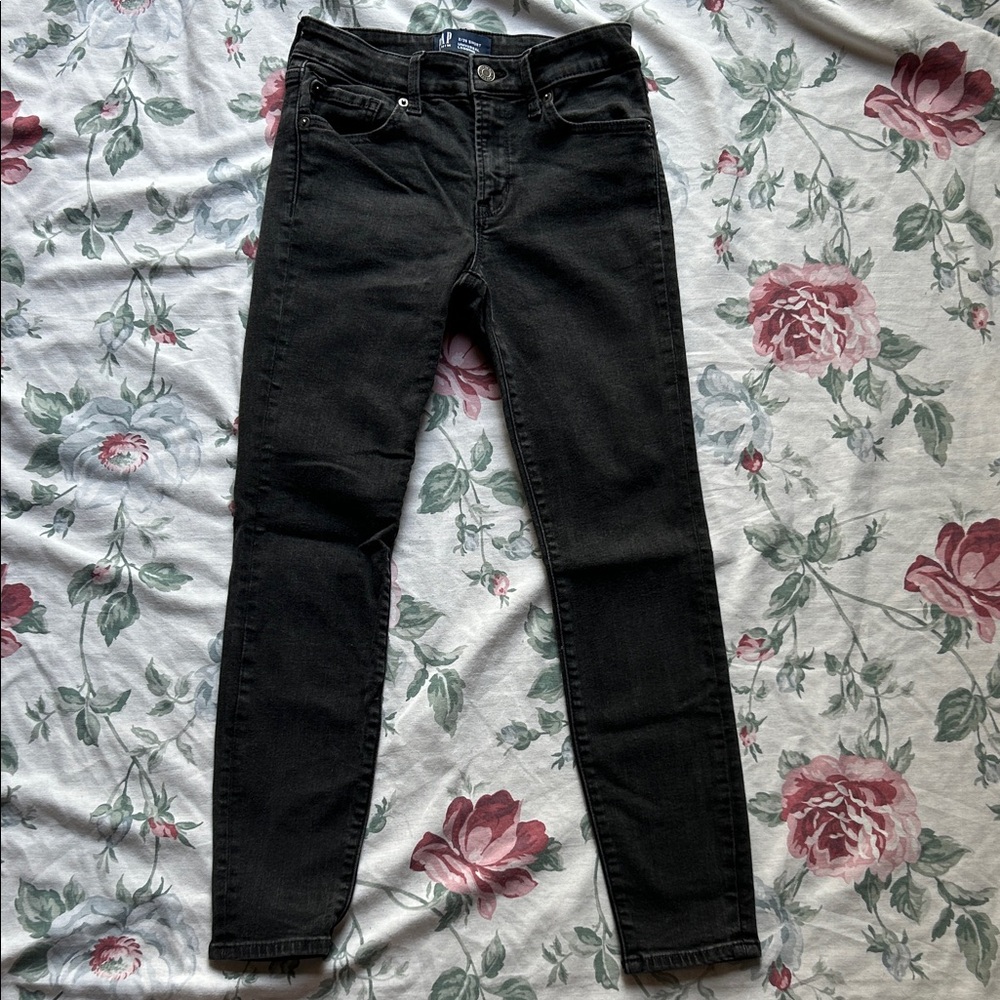 Gap Black “Universal Legging” High Waisted Skinny Jeans, 2/26 short